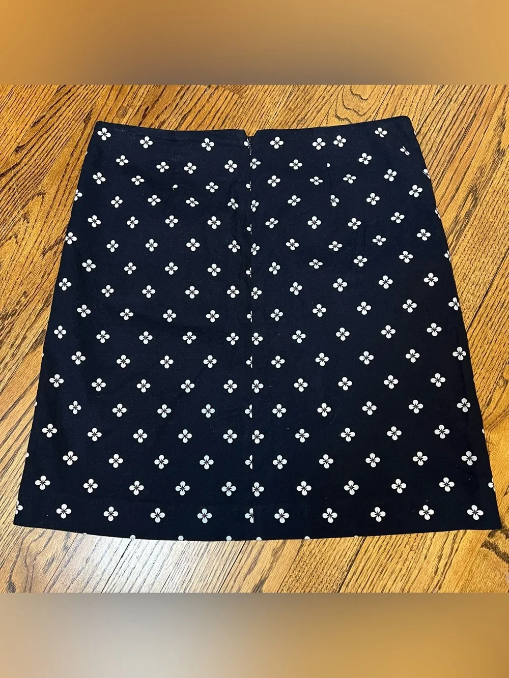 Ann Taylor Womens Size 10 Navy Daisy Flower Straight Skirt Knee Length Work Twee